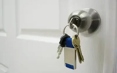 How to Replace a Lost File Cabinet Key